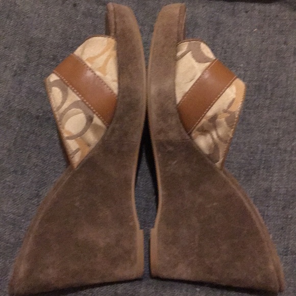 Women’s Wedge Sandals by Coach “the Meredith”. - Picture 4 of 5